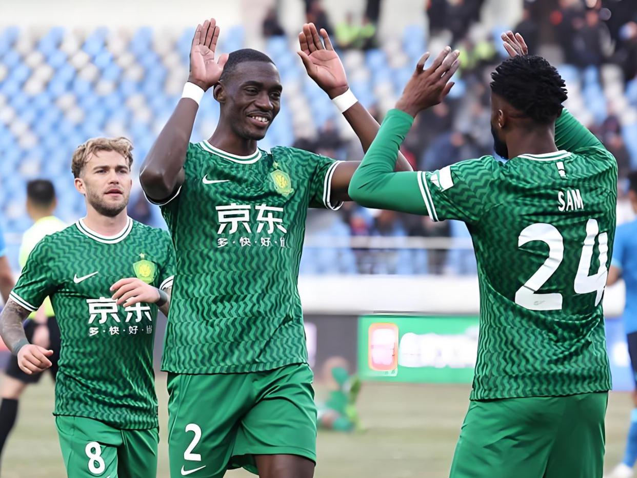 英雄联盟战争学院-包含社区盾赛程吃紧；北京国安今夜伤情更新；压力陡增；身体对抗强度拉满的词条